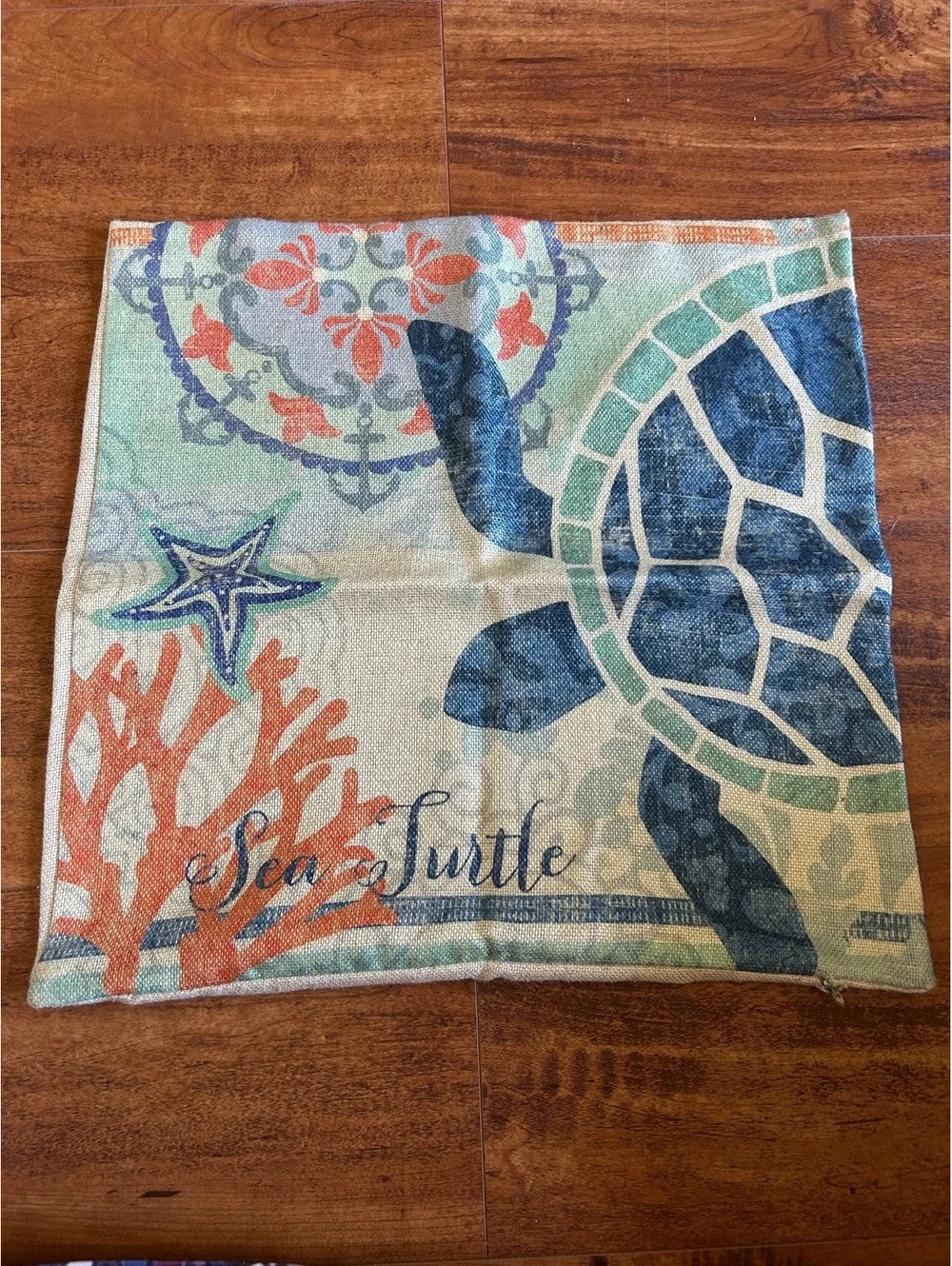 Set of 2 Decorative Coastal-Themed Throw Pillow Covers with Seahorse and SeaTurt
